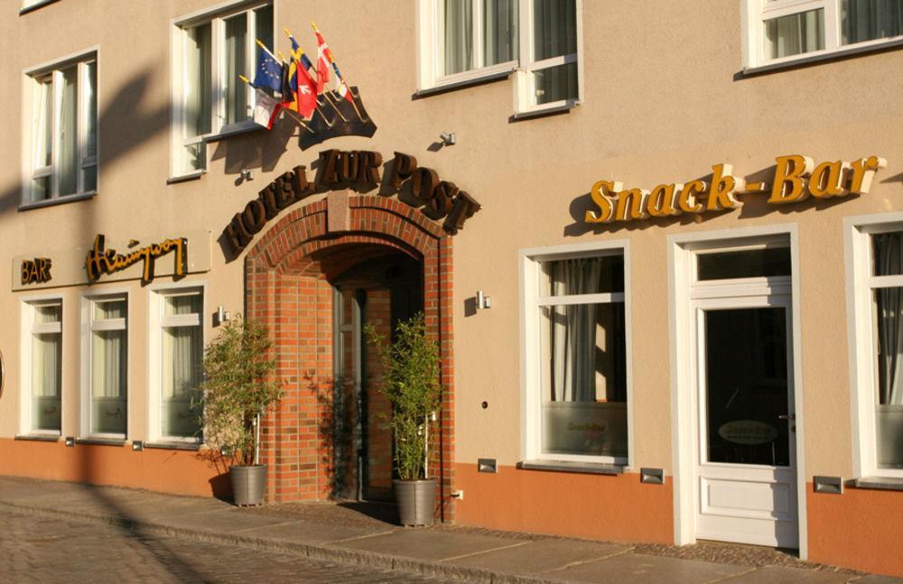 Altstadt Hotel Zur Post Stralsund Exterior photo