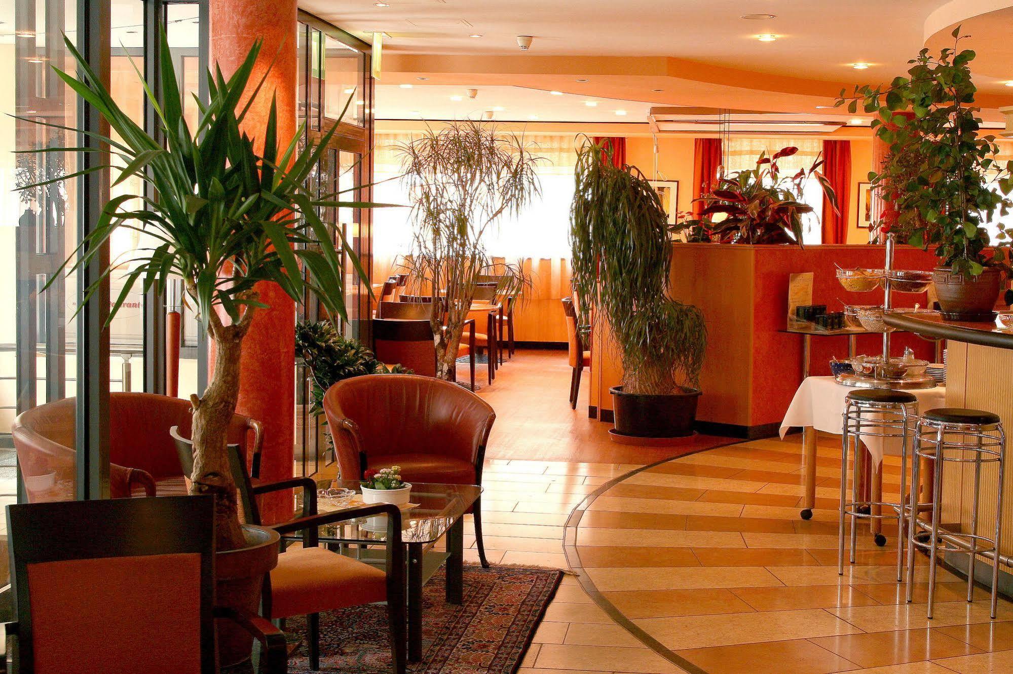 Altstadt Hotel Zur Post Stralsund Exterior photo