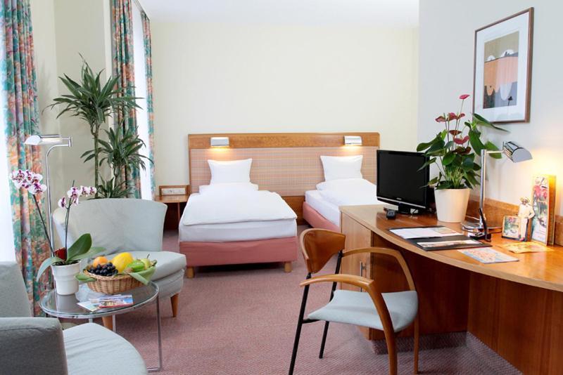 Altstadt Hotel Zur Post Stralsund Exterior photo